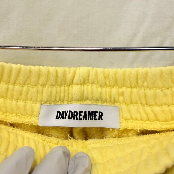 Daydreamers Yellow Sweatshort Large Cozy Loungewear Warm - Picture 4 of 4